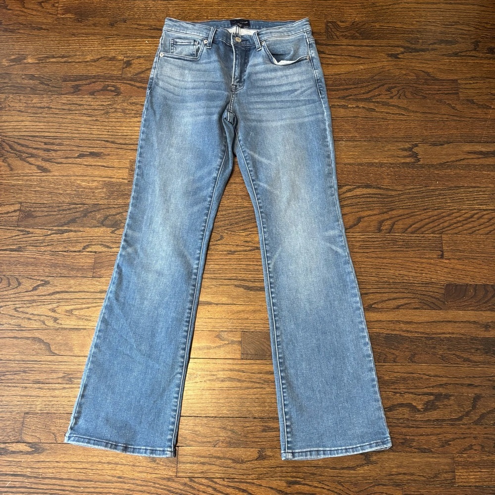 Lucky Brand Light‎ Medium Wash Bootcut Denim Jeans Fall Outfit